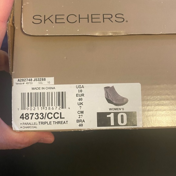 Skechers Women's Suede Gray Ankle Booties - Picture 2 of 4